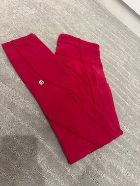 Lululemon Red High Support and Rise Active Leggings with side pockets SZ 6